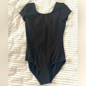 Bloch Black Shortsleeved Dance Leotard 5-6